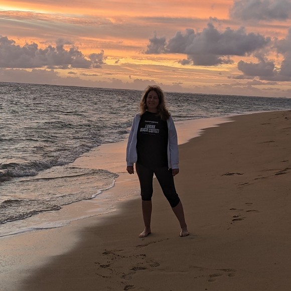 Meet your Posher, Esther - Picture 1 of 1